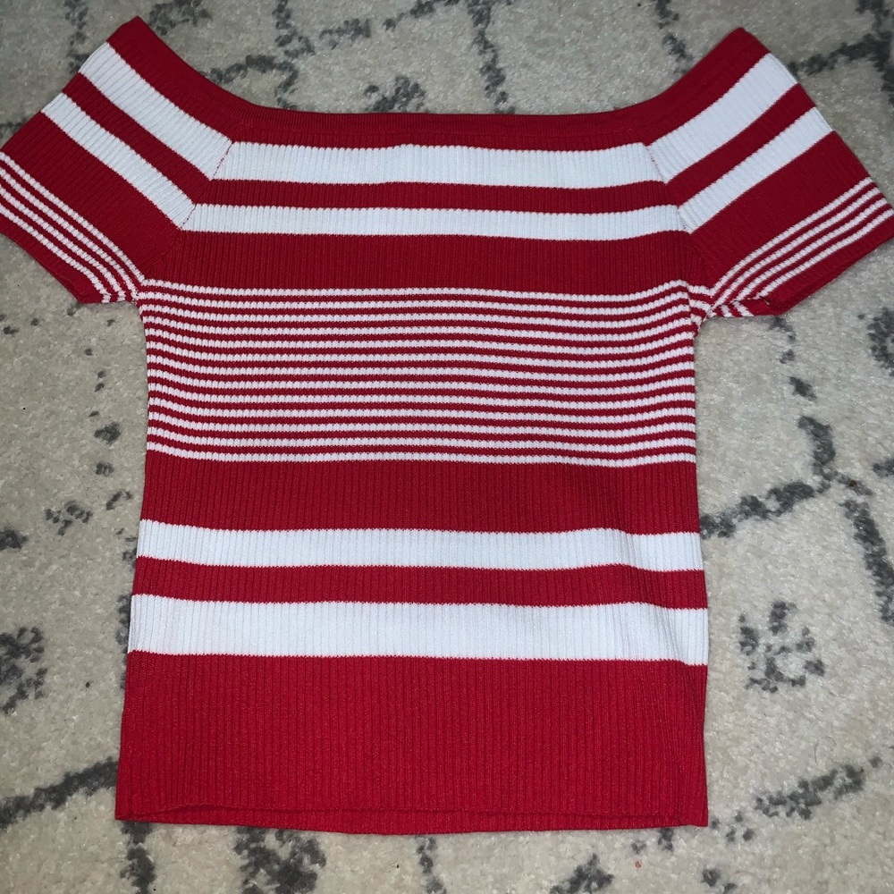 RIBBED RED & white OFF THE SHOULDER CROP TOP